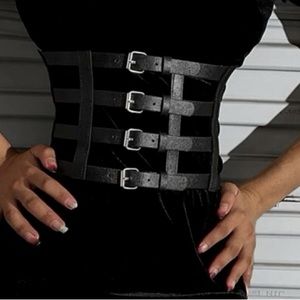 Layered beautiful corset -like belt